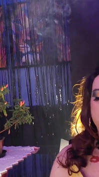 Holly in Smoking Handjob with Vs120s - Sfl287