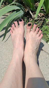 Bright Bulging Veins Fit for a Vampire