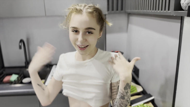 Zxlecya: POV Schlampiger Blowjob Und Saftiger Küchenfick