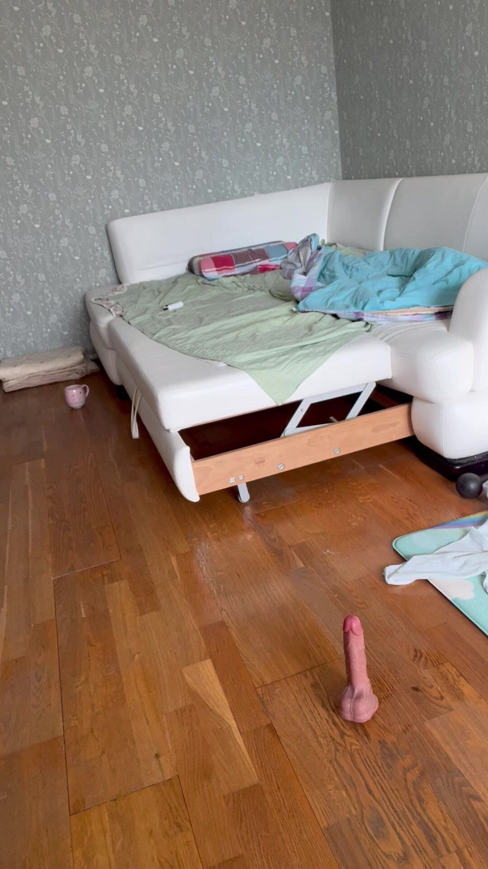 Last day: Femboy yarak üstüne boşalıyor