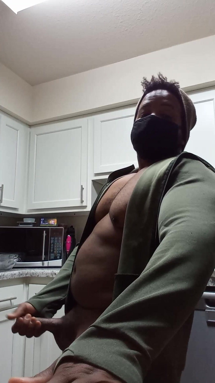 Eddie Venezuela: Two Cumshots for the Price of One