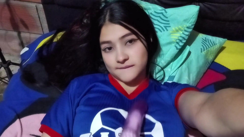 Yuli and tony: Я соглашаюсь делить номер с моей сводной сестрой, и мы трахаемся всю ночь.