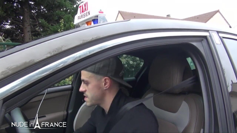 Nude in France: Таксист трахає худу мілфу