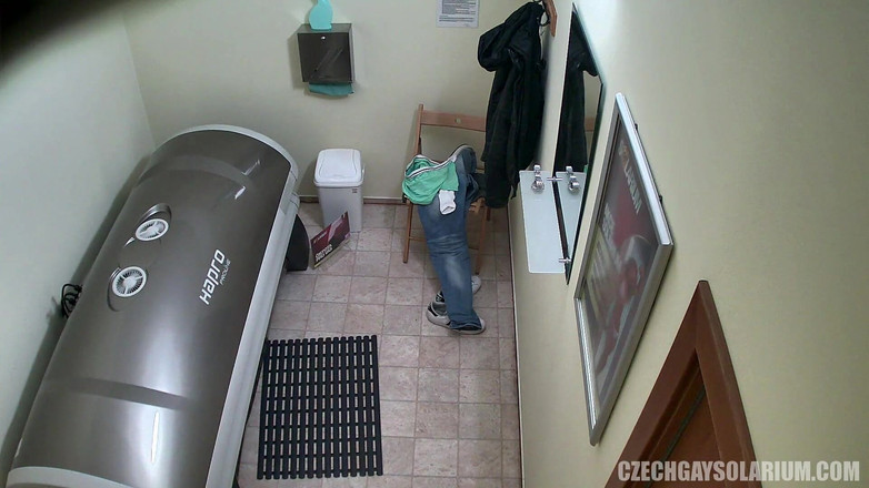Czech Gay Solarium: Czech Gay Solarium 27 Ripped Jock’s Sneaky Show