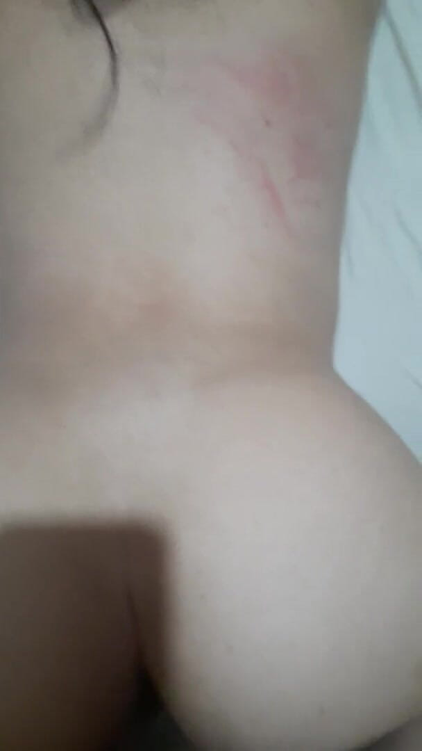 Hernan1871: Chico de 50 años golpeando chica de 21 años parte 2