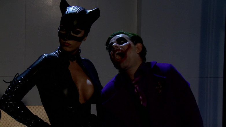 Very hot hardcore: Catwomen seksi dan Harley Quinn dikongkek oleh arahan melancap