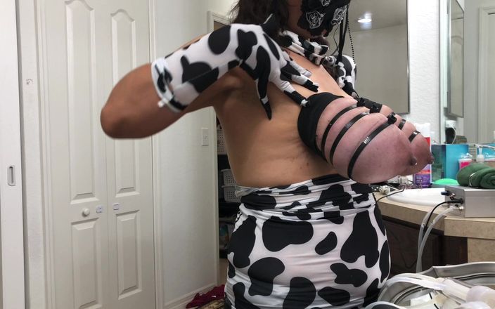 VeeVee Vixen: Enorme salsiccia tette legate hucow viene munta cam c cow