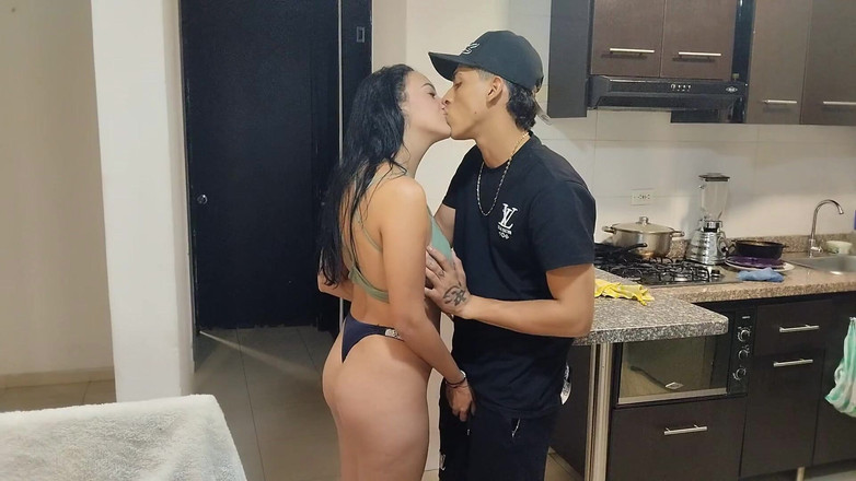 StepsisterVanessa: Ich ficke die muschi meiner kleinen stiefschwester wild, bis ich...