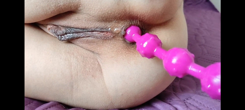 Hotlia: Thủ dâm qua đường lỗ hậu