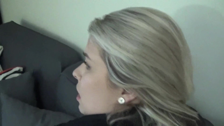 Amateur Homemade Porn: Mama vitregă țâțoasă cu curul mare futută de fiul ei vitreg...