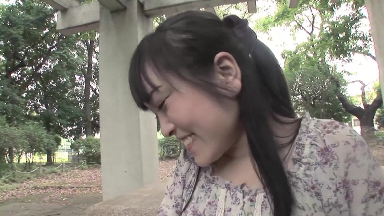 Asian Mature Climax: Playing with the hitachi in their car