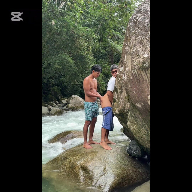 Young Indian Man Fucking Bareback Outdoors (Peluche19 cm) Young Indian Man Fucking Bareback Outdoors (Peluche19 cm)