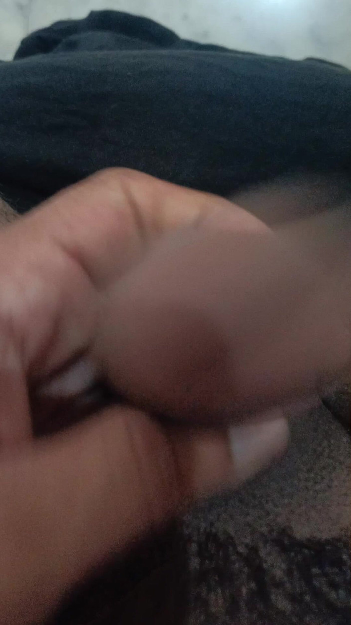 Urbanmallu: Eu solo mă masturbez