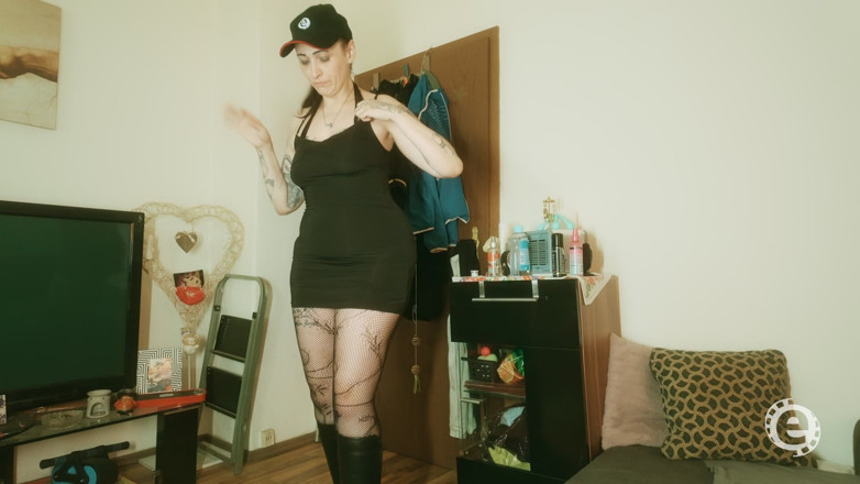 ElfronXXX: The Fitting - No Rubber, No Restraint