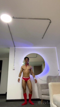 Crush Modelando Y Orgasmo