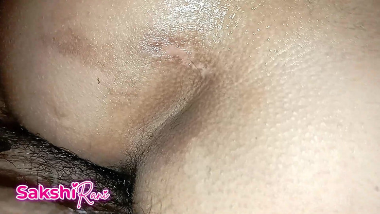 sakshi_raniii: Liguei para minha namorada em casa e a fodi bem