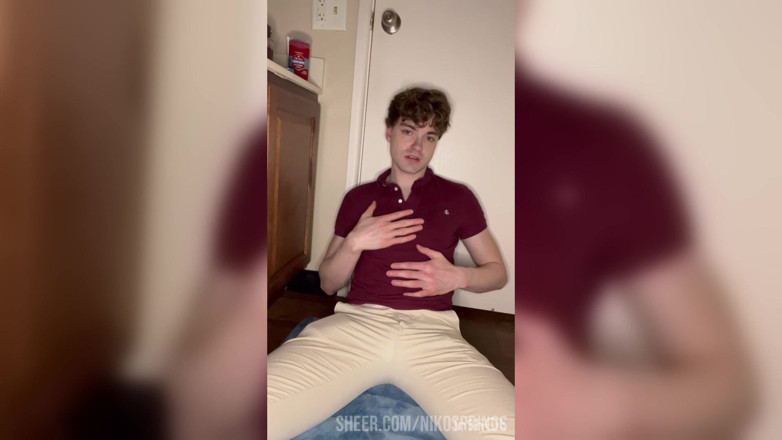 Niko Springs: Huge Cum Shot of Beautiful Twink!