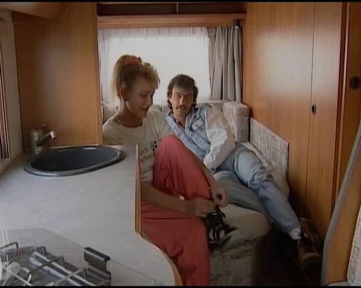 German amateur couples: Une blonde allemande amateur se fait sodomiser en vacances