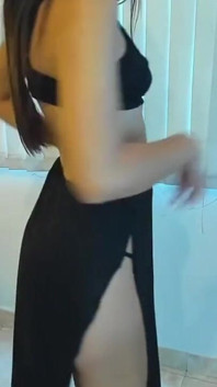 Ráda mě šukáš v šatech, můj nevlastní bratr a já to miluji