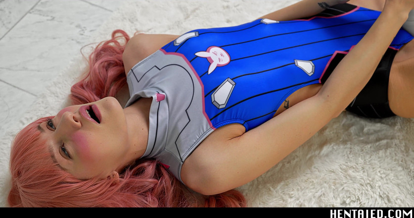 Hentaied: Real Life Hentai - Gorąca seksowna nastolatka intensywna masturbacja z ogromnym...