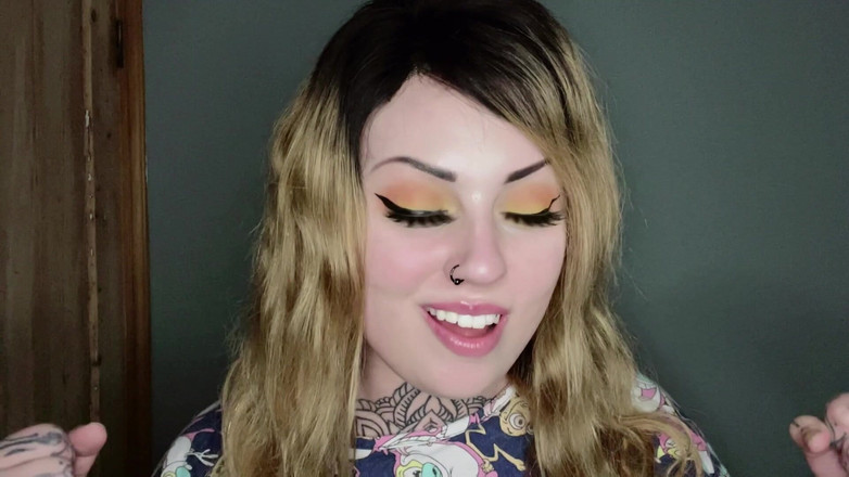 Miss Valentina: シークレット・ウェッジー・カマー