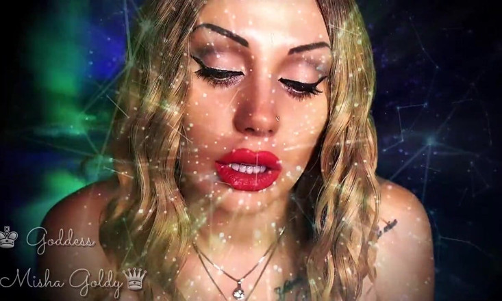 Goddess Misha Goldy: Orgasmy jsou mnohem intenzivnější, když se zaměřujete na moje oči...