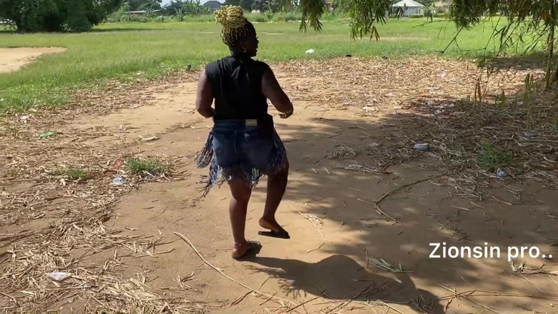 Zion: African Ebony Sexy Black Girl Dances in Public with Laughter