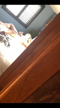 Подкрался к крошке