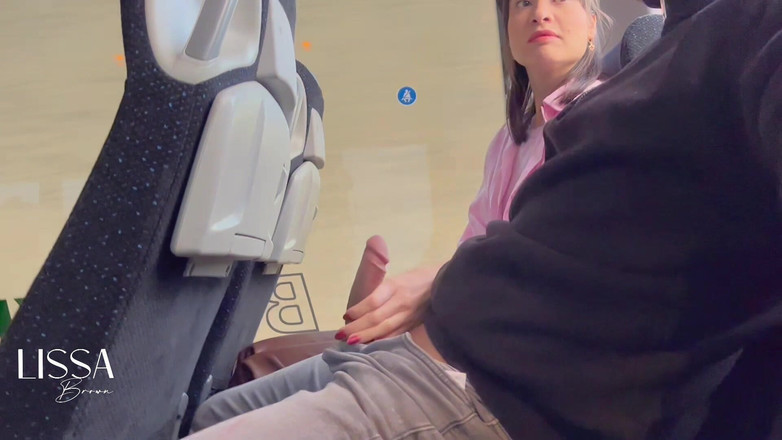 Lissa Brown: Gura mea cu pișatul și sperma lui