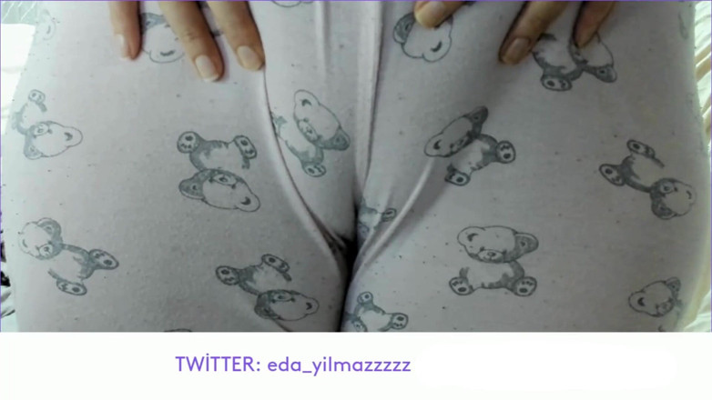 turk_milf_porno: Stydké pysky - turecká MILFka - Turecké Porno - Pyžama - Kundička - Turecké odhalení -...