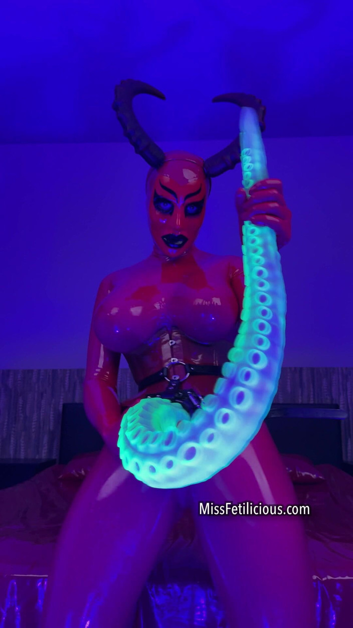 Miss_Fetilicious: Bine ați venit în iad