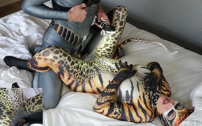 Nylon Xtreme VR: Nora Fox Cheetah Zentai Vr 180 3D