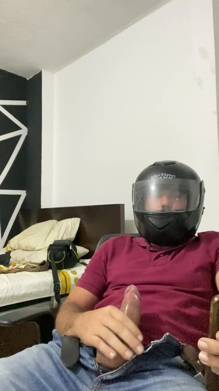 Latin mature king: Messenger se masturbe sur mes photos, partie 1