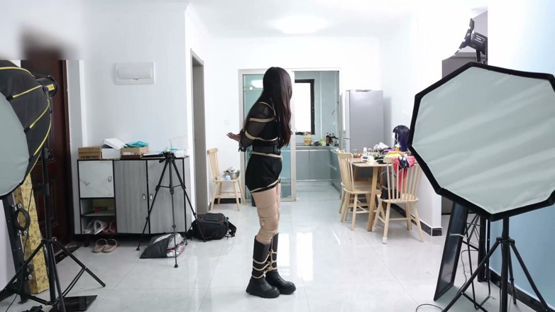 Asian bondage: The Bound Girlfriend Moved Around the Living Room, Which Was...