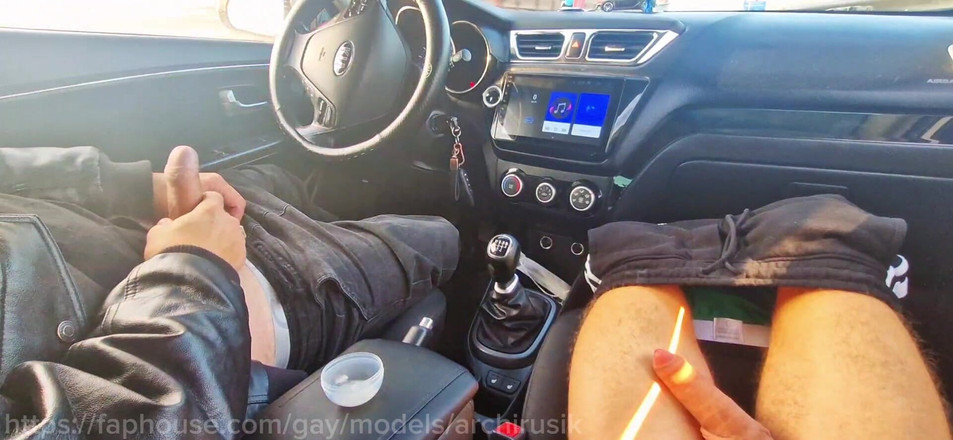 ArchiRusik: Ein Typ auf der Autobahn stieg in mein auto und...