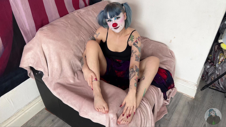Alice Bean: Clowngirl stampft