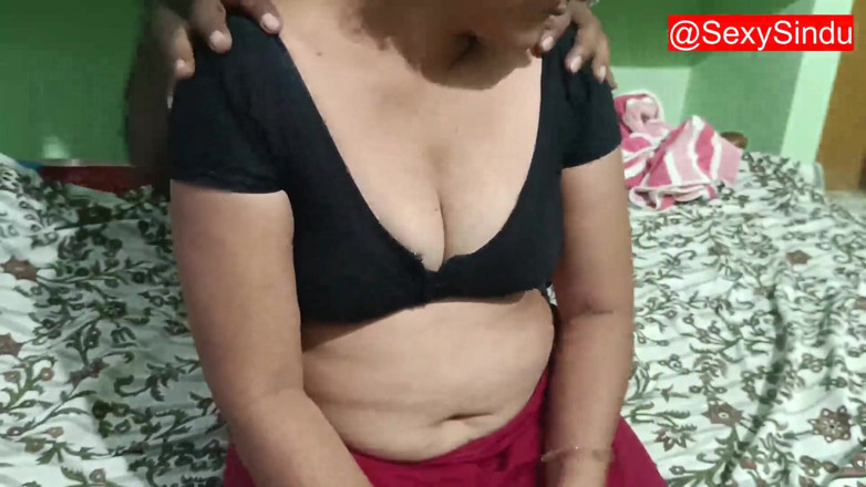 Sexy sindu: Indische Bhabhi met grote borsten ruige neukpartij in Saree