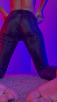 Piggy's Dream Goddess - Ebony Femdom Goddess Rosie Reed Pay Piggy Financial Domination, Body Worship and Tease for Atms