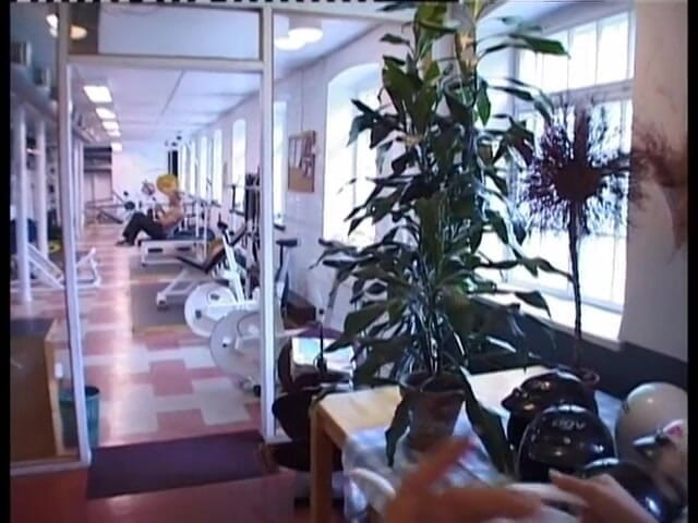 Radical: Fin pornosu - Henry Saari ve büyük göğüsler