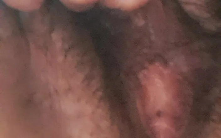 Mommy big hairy pussy: Mature Stepmother Naked with Her Delicious Pussy