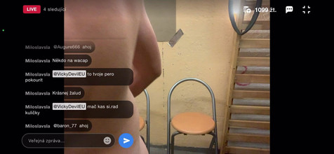 VickyDevil: 後ろからファックするための素敵なポーズ