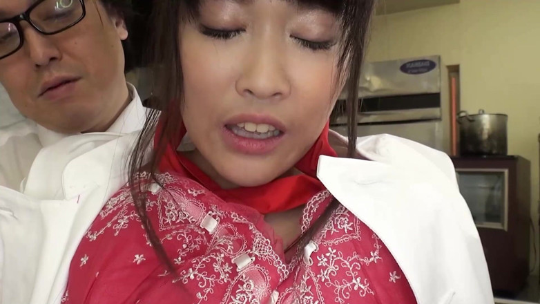 JAPAN IN LOVE: eshiyaee ichchha drishy 4: bare stanon vaali jaapaani rasoiya ko apne...
