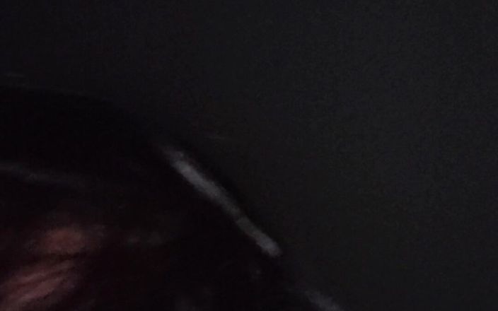 AngyAmazon: Minha buceta fica muito cremosa enquanto trai meu marido com...