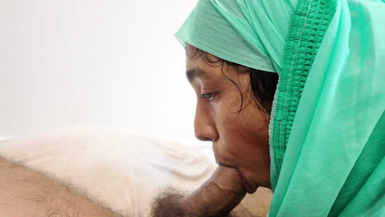 Immfuck: La musulmana regina delle gola profonda hijabi vuole il mio...