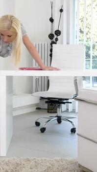 Vanessa Hell - Naughty secretary