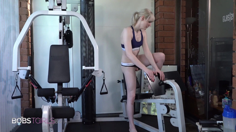 Grooby Girls: TS Lianna Lawson mengusap di gim
