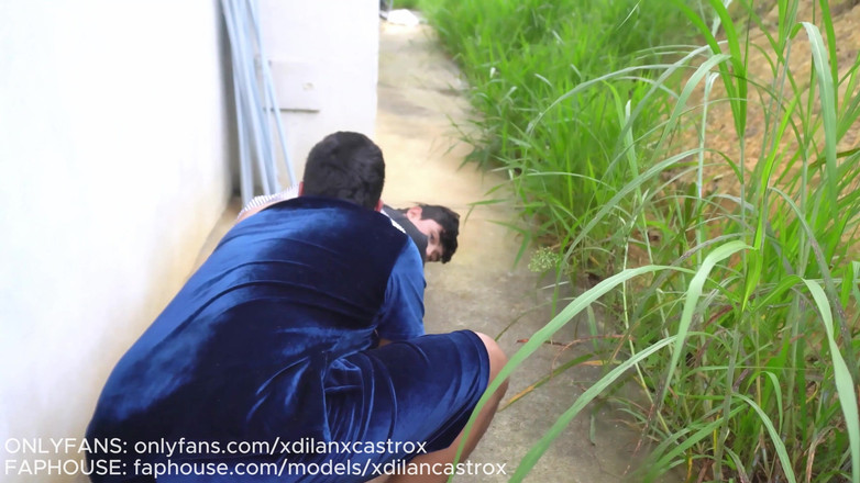 Dilan Castro: Bir Femboy Twink ile Dışarıda Gezi, Bir Şekilde Seks Yapıyordum Bilyardda...