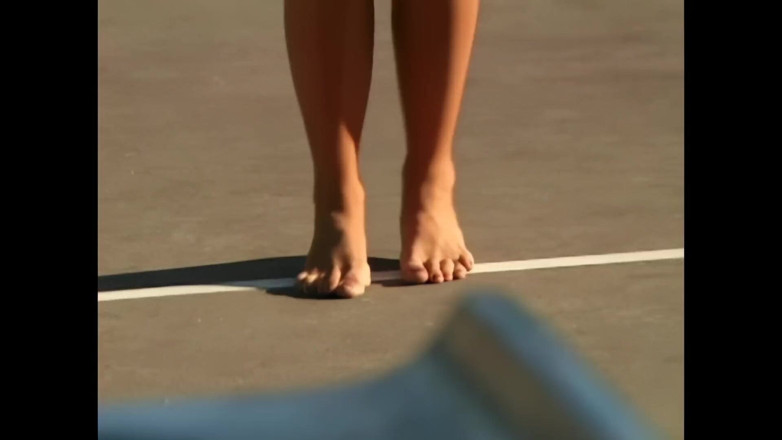 Pornobello: Venus: Na het tennis hou ik van poesje likken