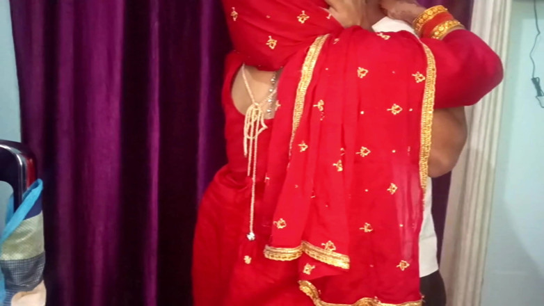 NaughtyWings: Karwa Chauth 스페셜 비디오
