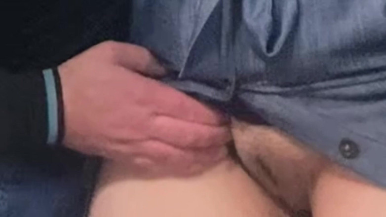 Niki studio: Omg!!! Jari-jari kotor orang asing lagi asik ngusap memek m